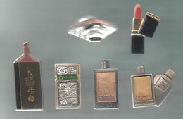 PINS PIN'S PARFUM 1140 PACO RABANNE CALANDRE LANCOME RELIEF TRESOR ROUGE A LEVRES  LOT 6 PINS - Parfums