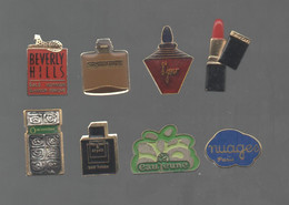 PINS PIN'S PARFUM 1145 8e JOUR BEVERLY HILLS SAMARKANDE NUAGES VAN CLEEF LANCOME ROUGE A LEVRES  LOT 8 PINS - Parfums