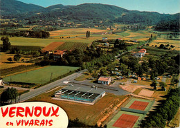 Vernoux En Vivarais * Souvenir De La Commune * Piscine Et Courts De Tennis - Vernoux