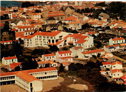 Ile D'yeu * Port Joinville * Vue Sur Le Collège Notre Dame Du Port * école - Ile D'Yeu