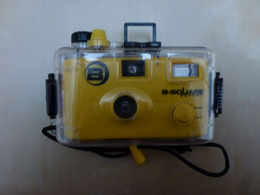 APPAREIL PHOTO ARGENTIQUE - DANS SON CAISSON ETANCHE - B-SQUARE SCUBA - Matériel & Accessoires