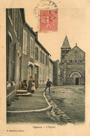 Vignory * Rue Et Vue Sur L'église Du Village * Villageois - Vignory