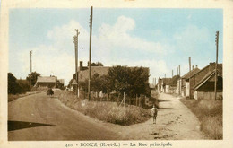 Boncé * La Rue Principale Du Village * Chemin - Autres & Non Classés