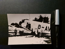 Flugzeug Am Boden, Mit Besatzung Und Passagieren, Foto-Repro, Rückseite Beschrieben, Foto-Repro - Aviazione