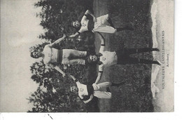 Delcampe - 44 - CHATEAUBRIANT - T.Belle Vue Animée De Voltigeurs Castelbriantais - Acrobatie - Châteaubriant