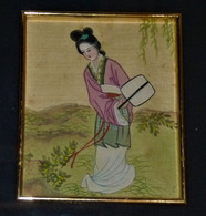 SUPERBE ANCIENNE PEINTURE SUR SOIE JAPONNAISE GEISHA SELECTION PIERRE CLEMENT - Olii