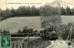 Nogent Le Rotrou * La Plante * Arrivée Du Tram Tramway * Village Hameau - Nogent Le Rotrou