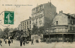 Puteaux * Le Boulevard Richard Wallace * Café Restaurant De La Mairie - Puteaux