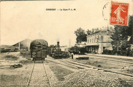 Corbigny * La Gare PLM * Train Locomotive Wagons * Ligne Chemin De Fer - Corbigny