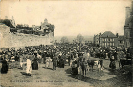 Avranches * Place Et Le Marché Aux Bestiaux * Foire Boeufs * Marchands - Avranches