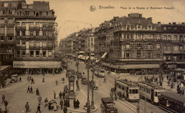 Bruxelles Place De La Bourse Et Boulevard Anspach, Tram Devant La Bourse - Animée - Vervoer (openbaar)