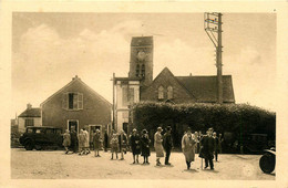 St Fargeau * Rue Place Du Village * Sortie De Messe ? - Saint Fargeau Ponthierry