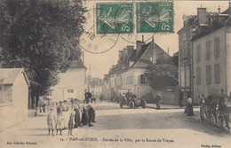 10- BAR SUR SEINE  Entrée De La Ville Par La Route De Troyes - Bar-sur-Seine