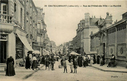 Châteaubriant * La Rue De L'hôtel De Ville * Vue Sur Le Marché * Les Halles * Marchands Foire - Châteaubriant