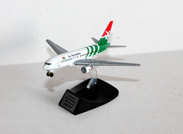 BOEING 767-200ER  AVION DE LIGNE AIR SEYCHELLES AIRLINES - 1/460 AIRWAY AIRPLANE - ANCIEN MODELE AERONEF    (310821.16) - Flugzeuge & Hubschrauber