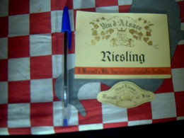 étiquettes De Vinl  X2 Non Utilisées  Vin D'Alsace Riesling Marzolf & Fils à Voegtjnshoffen Bas -Rhin - Riesling