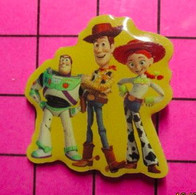 SPEDIS Pin's Pins / Beau Et Rare / THEME : DISNEY / PERSONNAGE DU DESSIN ANIME PIXAR "TOY STORY" - Disney