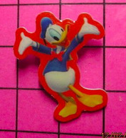 SPEDIS Pin's Pins / Beau Et Rare / THEME : DISNEY / PERSONNAGE DU DESSIN ANIME DONALD - Disney