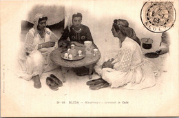 Algérie - BLIDA - Mauresques Prenant Le Café - Blida