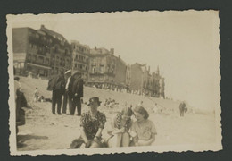 Photo Originale 8,5 X 5,5 Cm - 1934 - Heyst / Heist - Famille Sur La Plage - Voir Scan - Luoghi