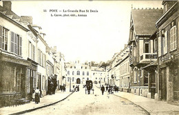 80 POIX LA GRANDE RUE ST DENIS ANIMEE ET TOUS COMMERCES AVEC LE TANIER A COTE DU CAFE - Poix-de-Picardie