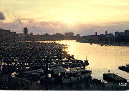 13 - Marseille - Coucher De Soleil Sur Le Vieux Port - Vieux Port, Saint Victor, Le Panier