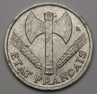 ASSEZ RARE 50 Centimes Francisque, Légère, 1944 - Etat Français - 50 Centimes