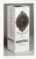 PHOTO ORIGINALE MARKETING - COGNAC J & F MARTELL " MÉDALLION " Faute D'orthographe " MÉDAILLON " - Licor Espirituoso