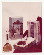 PHOTO ORIGINALE MARKETING - COFFRET COGNAC J & F MARTELL MÉDAILLON  - 250 ANS DE TRADITION - Spiritueux