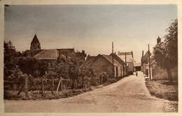 Marchenoir - Rue Vers Le Bourg Et L’église Du Village - Marchenoir