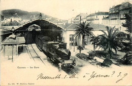 Cannes * Vue Sur La Gare * Le Train * Locomotive * Ligne Chemin De Fer - Cannes