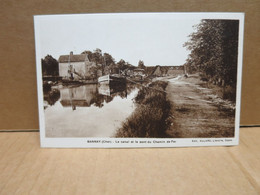 BANNAY (18) Canal Péniche Batellerie Et Pont Du Chemin De Fer - Sonstige & Ohne Zuordnung