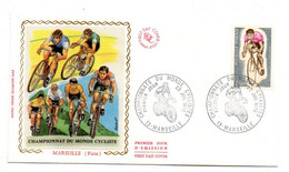 1972-- FDC Soie  --Championnats Du Monde Cyclistes    -- --cachet  MARSEILLE  - 13...............à Saisir - 1970-1979