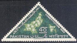 PAKISTAN -  MAPS  Jasmine Flowers  - ** MNH - 1962 - Pakistan