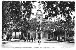 83 - MONTAUROUX - Place Du Clos Et La Mairie - éditions VETTIER CAUCHOIT, Montauroux N° 75 - Boules Pétanque Enfants - Montauroux