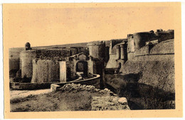 SALSES LE CHÂTEAU PYRENEES ORIENTALES : DEMI LUNE DEVANT LA PORTE D'ENTREE ED COLORISEE GLACEE DES MONUMENTS HISTORIQUES - Salses