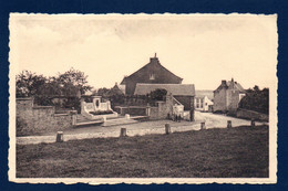 Havelange. Place Du Souvenir Et Monument Aux Morts 1914-18 Et 1940-45 - Havelange