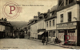 LYONS-la-FORÊT (Eure) - Place De La Halle Et La Rue D'Enfer - Lyons-la-Forêt