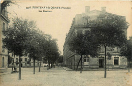 Fontenay Le Comte * Vue Sur Les Casernes * Militaire Militaria - Fontenay Le Comte