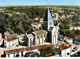 Mareuil Sur Lay * Vue Aérienne Sur La Place De L'église - Mareuil Sur Lay Dissais