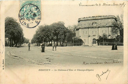 Issoudun * Vue Sur Le Château D'eau Et Champs élysées * Route - Issoudun