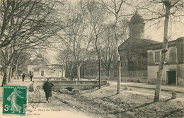 VAR  LORGUES  Place Du Temple - Lorgues