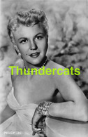 CPSM PHOTO CINEMA ACTRICE RPPC REAL PHOTO POSTCARD MOVIE STAR ACTRESS PEGGY LEE - Acteurs