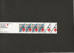 PAYS-BAS - CARNET CROIX ROUGE -N° C1206 A   -NEUF LUXE -ANNEE 1983 - COTE : 10 € - Postzegelboekjes En Roltandingzegels