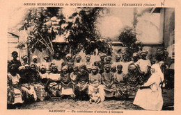 DAHOMEY / UN CATECHISME D ADULTES A COTONOU / SOEURS MISSIONNAIRES DE VENISSIEUX - Dahomey