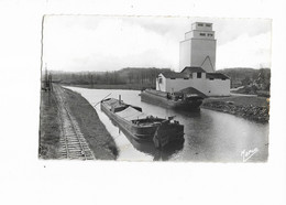 02 - PONT-SAINT-MARD (Aisne) - Le Port D'embarquement. CPSM Ayant Circulé En 1956. - Hausboote