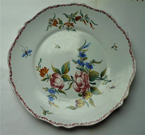 ANCIENNE BELLE ASSIETTE Signée TE (Teissier Emile) INSECTE FLEUR ESPRT V.PERRIN - Malicorne (FRA)