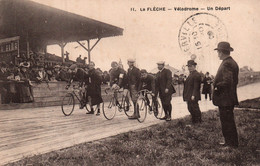 Cyclisme - La Flèche: Le Vélodrome - Un Départ - Edition Dabin - Carte N° 11 - Tenis