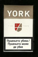 Tabacco Pacchetto Di Sigarette Russia - York Da 20 Pezzi - Vuoto - Etuis à Cigarettes Vides
