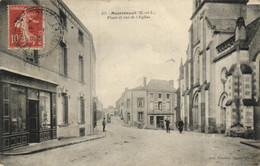 Montrevault - Place Et Rue De L'église - Montrevault